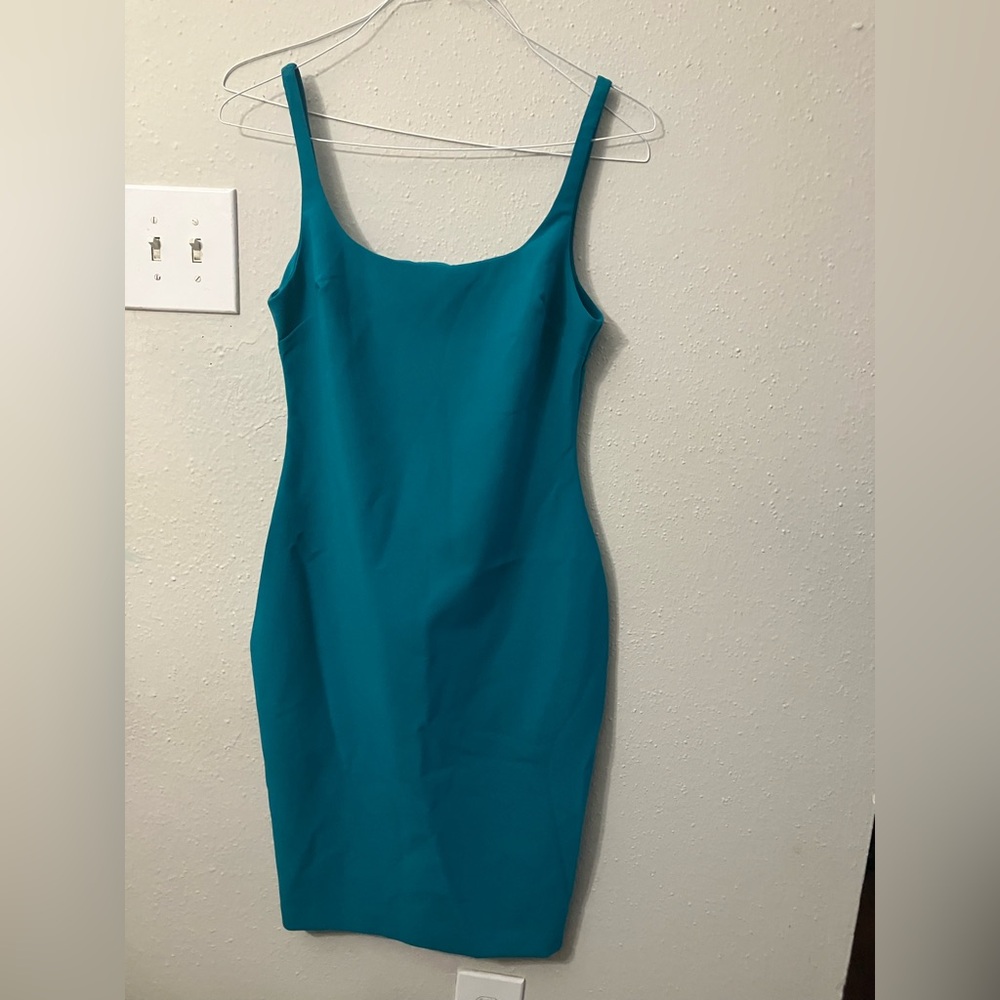 Elegant Teal Sleeveless Dress